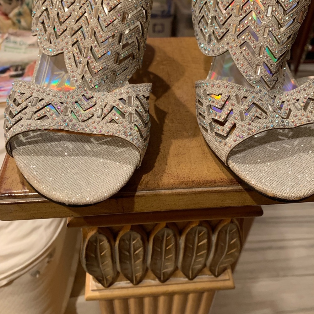 Shoes - Picture 3 of 3